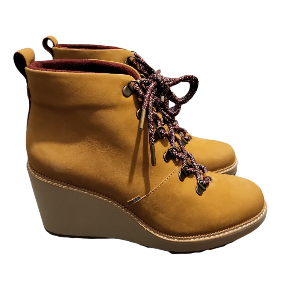 TOMS wedge Ankle lace up boots NWOT
